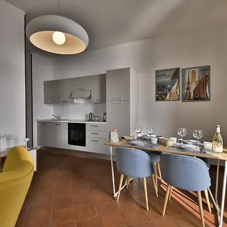 Marierose - Theater Apartment Toscolano Maderno