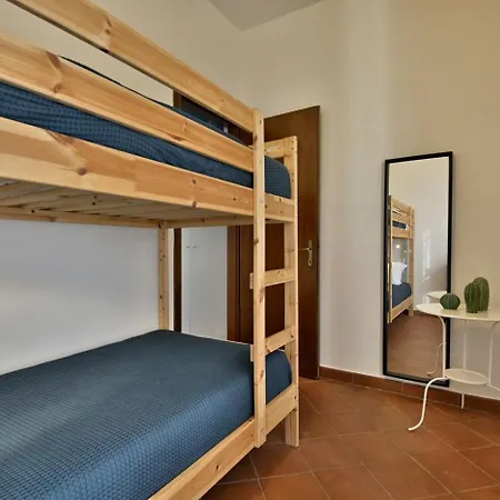 Apartment Marierose - Theater